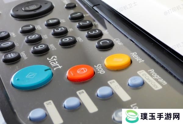 检查电源插座与线缆连接